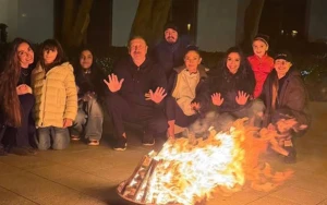 Prezident ailəsi ilə tonqal ətrafında - FOTO