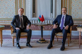 Ceyhun Bayramov türkiyəli həmkarı ilə görüşdü&nbsp;