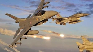 İsrail ordusu SEPAH qərargahına zərbə endirdi