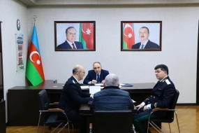 Kamran Əliyev Sabunçuda vətəndaşları qəbul etdi - FOTO