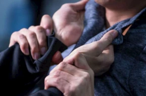 13 yaşlı uşaq evdəki hadisəni görüb atasını tanınmaz hala saldı - FOTO