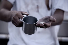 Dilənçiliklə məşğul olanlar həbs ediləcək