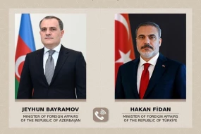 Ceyhun Bayramov türkiyəli həmkarı ilə müzakirə apardı
