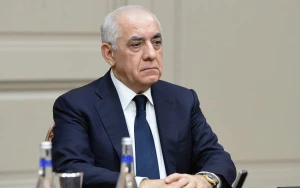 Baş nazir quru sərhədlərin bağlı qalmasına münasibət bildirdi