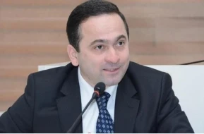 \"İncəsənət məktəblərində təhsil dayana bilər\" - Nazir müşavirİ