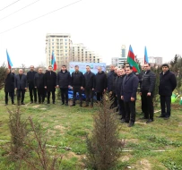 Yasamalda ağacəkmə aksiyası keçirildi - FOTOLAR