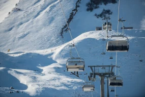 Şahdağa qar yağdı