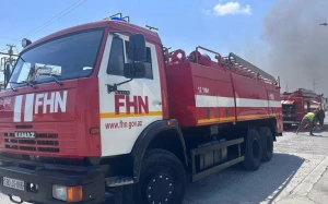 Sumqayıtda ev yandı - FOTO