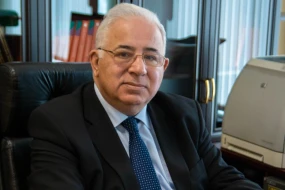 Putin azərbaycanlı alimi təltif etdi