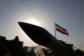 İran İsrail istiqamətində raketlər buraxdı