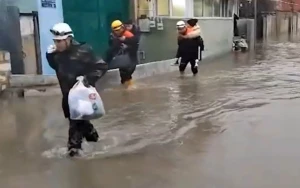 Evlərini su basan 9 nəfər belə xilas edildi - VİDEO