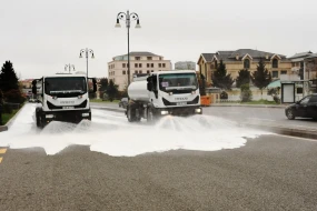 Bu gün paytaxtın 555 küçəsi yuyuldu - FOTOLAR