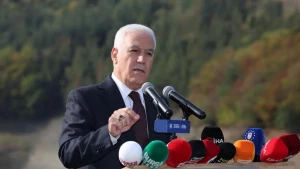 Bələdiyyə sədri ailəsi ilə birlikdə saxlanıldı