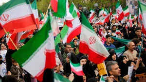 İranda xalq etiraza başladı