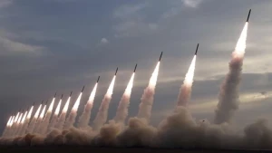 Şimali Koreya ballistik raketləri işə saldı 