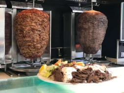 Tərtərdə 2 nəfər dönərdən zəhərləndi