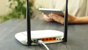 İran 41 gündür internetsiz qalıb