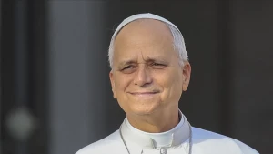 Papa Trampın tənqidlərinə belə cavab verdi