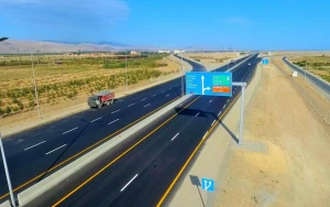 Ödənişli yollarda maksimum sürət həddi TƏSDİQLƏNDİ