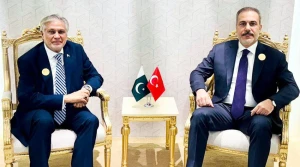 Türkiyə və Pakistan XİN rəhbərləri müzakirə apardı