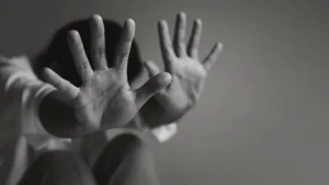 9 yaşlı uşaq iki il avtobusda kilidli qaldı - Dəhşətli hadisə&nbsp;