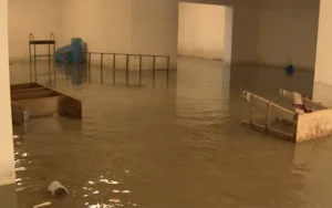 Şəhid ailələri üçün tikilən binaların zirzəmisini su basdı - 18 gündür çəkilmir - VİDEO