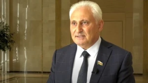 Hikmət Babaoğlu \"Şöhrət\" ordeni ilə təltif edildi