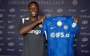 \"Çelsi\" Kaysedo ilə müqaviləni uzatdı