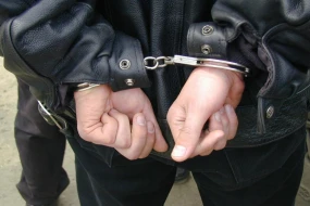 Sinif yoldaşına xəsarət yetirməyə görə saxlanılan yeniyetmə həbs edildi