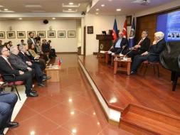 Ankarada Kamal Abdulla və Rafiq Əliyevin 3 kitabının təqdimatı keçirildi - FOTOLAR