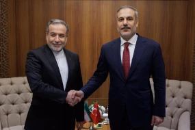 Hakan Fidan iranlı həmkarı ilə danışdı