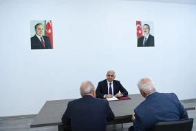 Vüqar Əhmədov vətəndaş qəbulu keçirdi