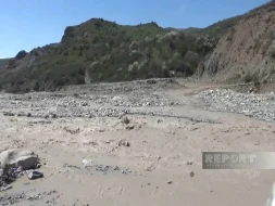 İsmayıllıda sel suları yolu dağıtdı - FOTO