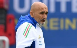 Spaletti ayın ən yaxşısıdır