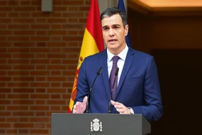 Sançesin təyyarəsi Ankarada məcburi eniş etdi