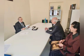 Azay Quliyev seçicilərin növbəti qəbulunu keçirdi - FOTOLAR