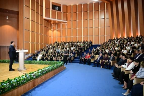 “Heydər Əliyev və Azərbaycanın mədəniyyət dəyərləri” mövzusunda tədbirdən FOTOLAR