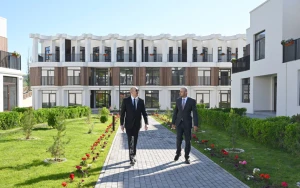 İlham Əliyev Zəngilanda inşa olunmuş ilk yaşayış kompleksinin açılışında - FOTOLAR