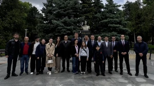 Ümummilli liderin xatirəsi Buxarestdə yad edildi