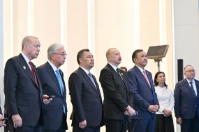 Prezidentlə həmkarları təməlqoyma mərasimində - FOTOLAR