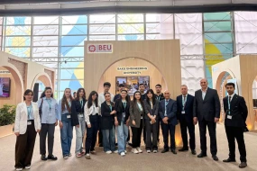 Azərbaycan universitetləri WUF13-də - FOTOLAR