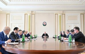 Prezident müşavirə keçirdi - FOTOLAR