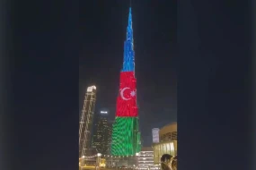 Bürc Xəlifə Azərbaycan bayrağının rəngləri ilə işıqlandırıldı