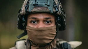 Bu ölkədə qadınlar orduya çağırıla bilər