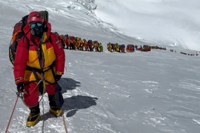 Ölü hesab edilən alpinist 6 gün sonra sağ tapıldı - Everestdə möcüzə