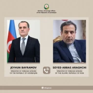 Əraqçi Ceyhun Bayramovla müzakirə apardı
