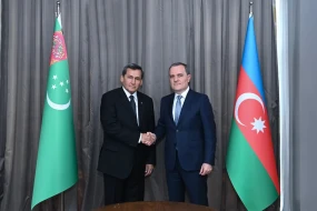 &nbsp;Ceyhun Bayramov Rəşid Meredovla görüşdü - FOTO