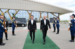İlham Əliyev həmkarını yola saldı - FOTOLAR
