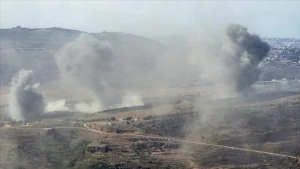 İsrail Livanla razılaşmadan 1 gün sonra ölkəyə hücum etdi