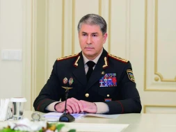 Vilayət Eyvazov daxili işlər orqanlarının şəxsi heyətini təbrik etdi